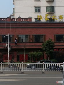 郴州專(zhuān)業(yè)外墻清洗與玻璃清洗 守護(hù)建筑光潔，提升城市風(fēng)貌